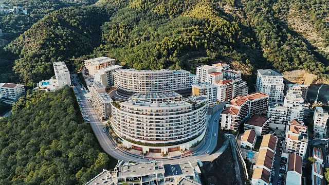 EXCLUSIVE SIGNATURE CLUB RESIDENCE ON THE PICTURESQUE COAST OF MONTENEGRO — photo 6
